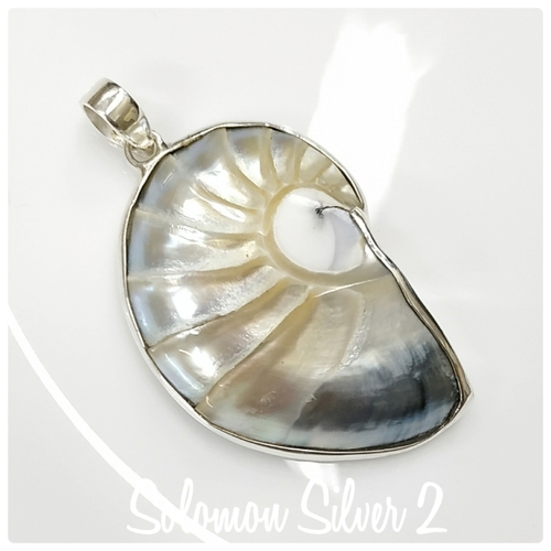shell-pendant-0088.jpg Shell Pendant SP 088 - Image 1
