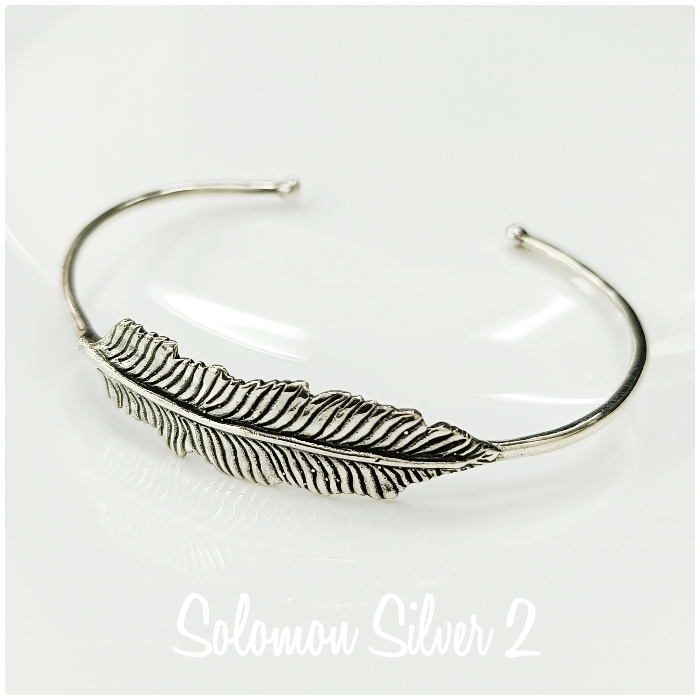 silver-bracelet-054.jpg Silver Feather Bangle SVB 054 - Image 1